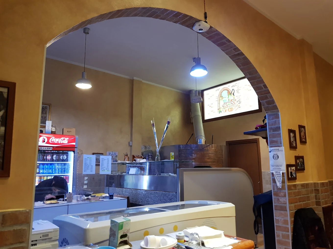 Il forno e l'arco in mattoni